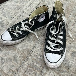 Black high top converse
